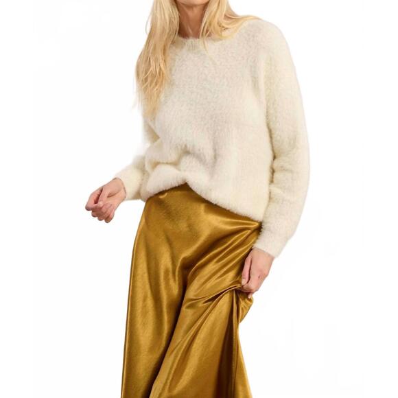 NEW MOLLY BRACKEN fuzzy sweater in white - Picture 3 of 5